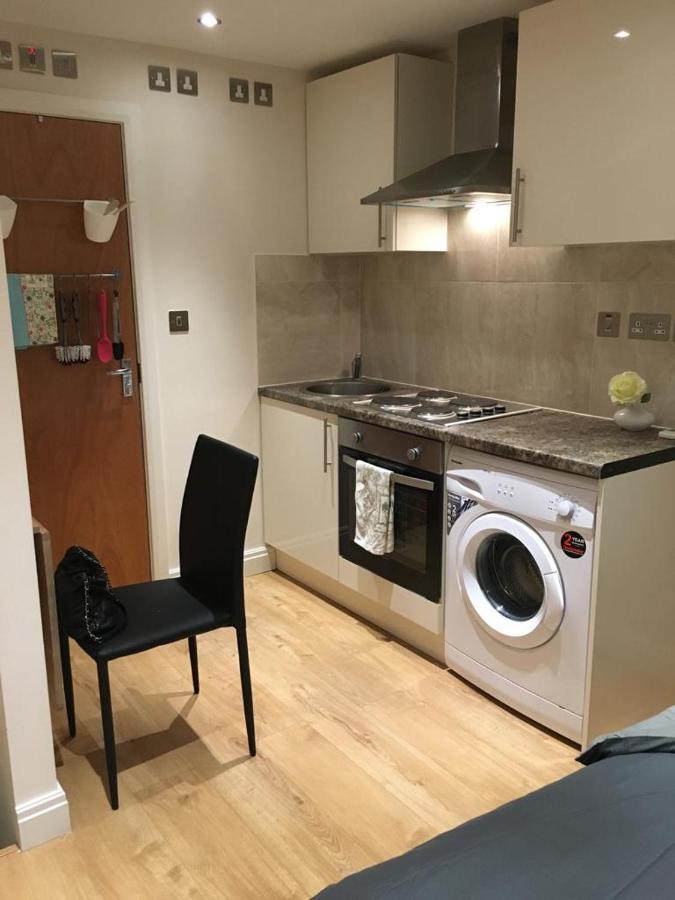 Studio Flat In The Heart Of Golders Green 런던 외부 사진